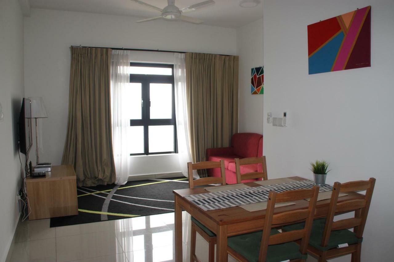 Meridin Medini Muslim Condo Nusajaya  Exterior photo